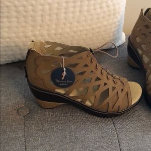NWT JBU by Jambu Footwear Women's Sugar Cane